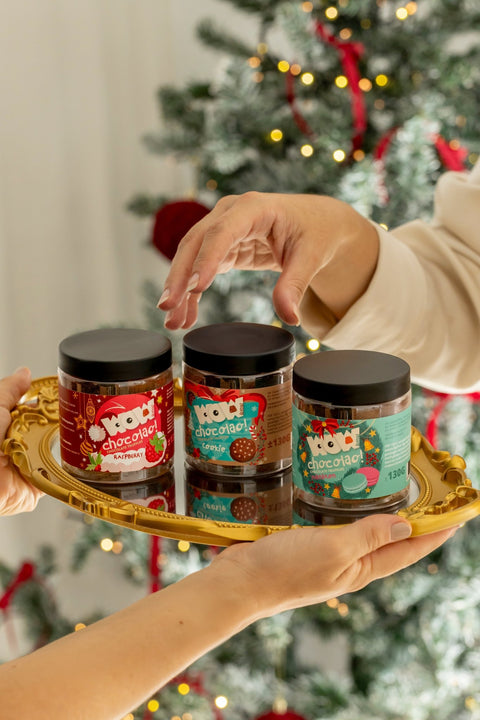 Raspberry Chocolate Truffles - Christmas Edition - Gifting jar 130g - WOW Chocolao!